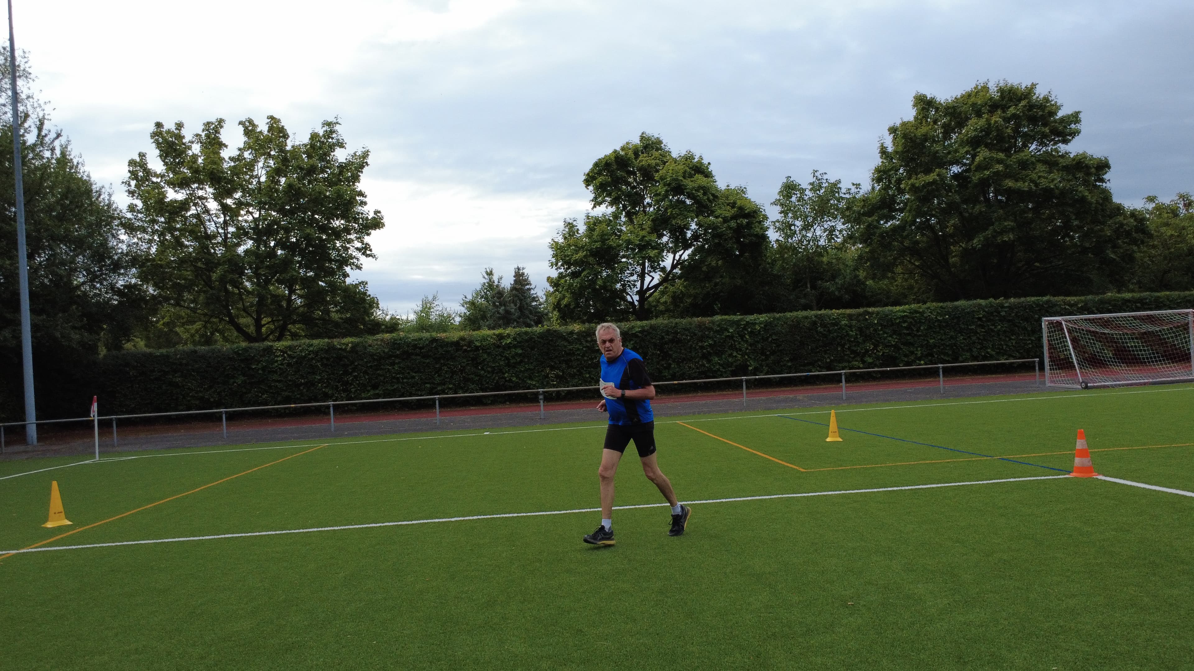 Läufer auf der Strecke beim Trimmathlon